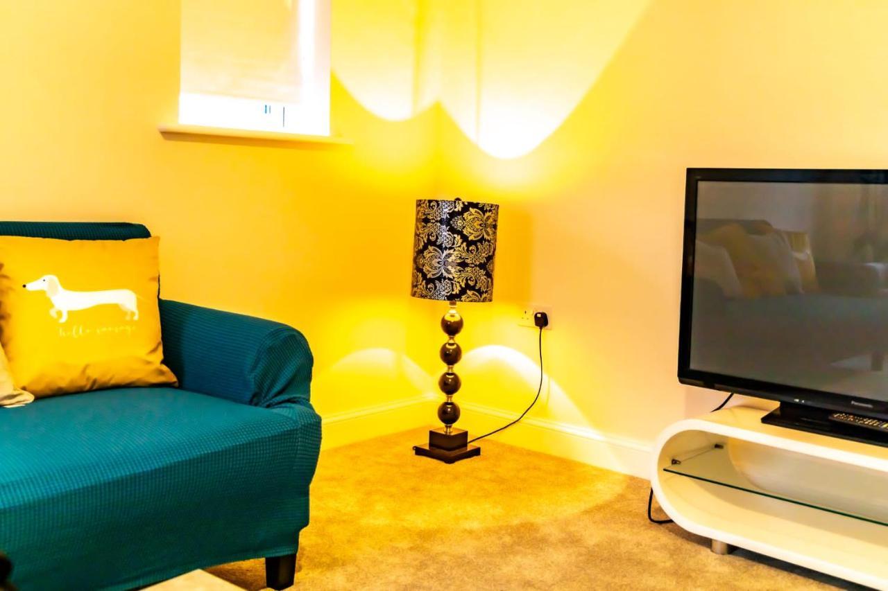 Stunning 3-Bed Risa House In Beeston Nottingham Villa Bagian luar foto